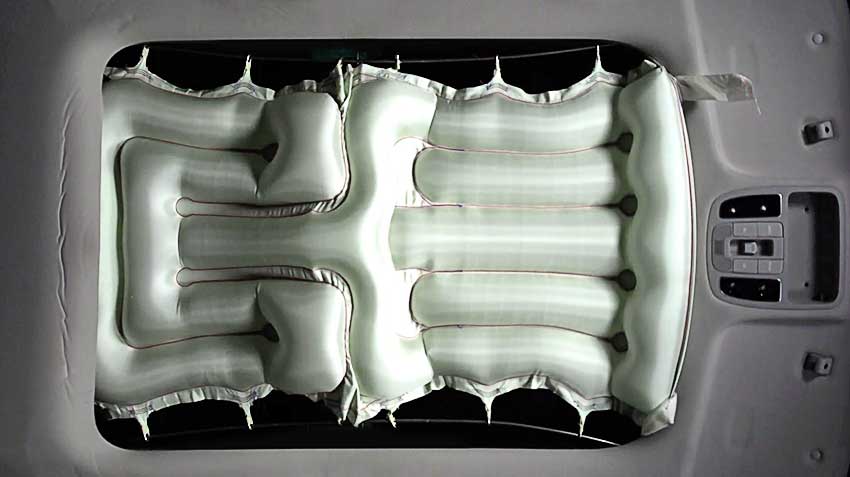 The Koreans created a cushion for panoramic glass roof