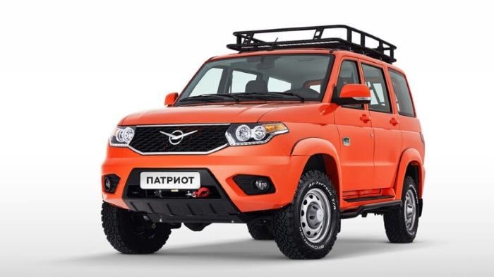 UAZ presented forwarding "Patriot"