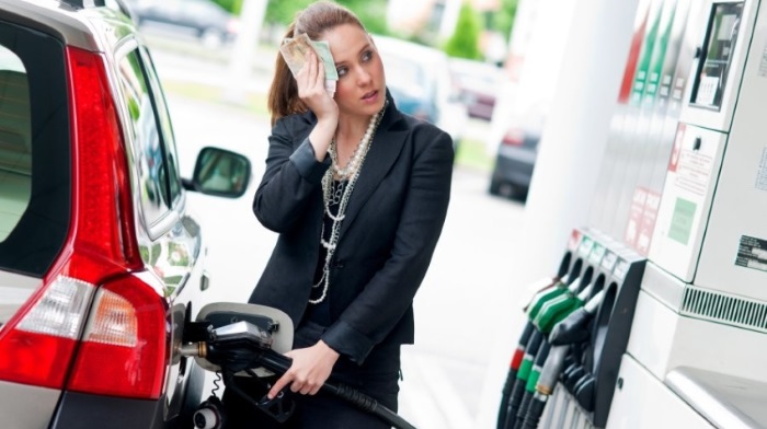 The government agreed with oil companies to freeze fuel prices