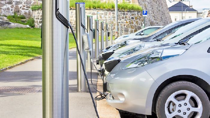 The world fleet of PEV has exceeded 4 million