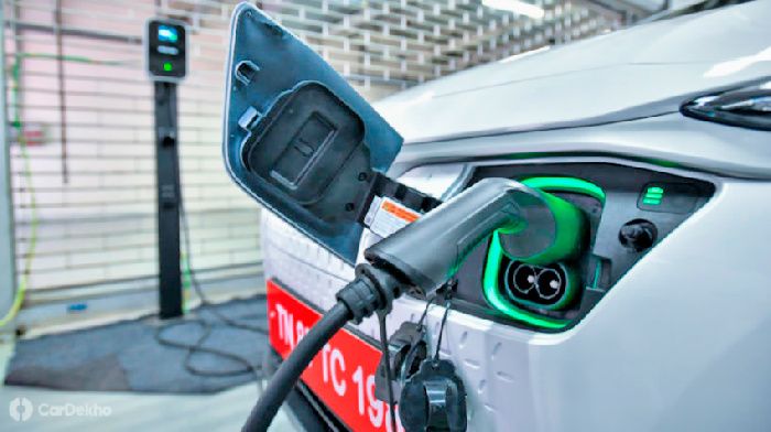 India reduced taxes on electric vehicles and chargers