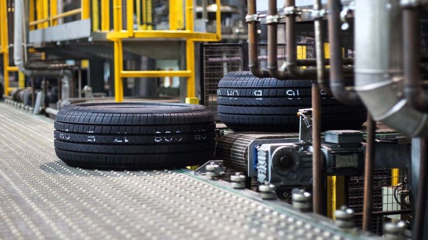 All manufactured in Russia, the cars will be shod in Russian bus