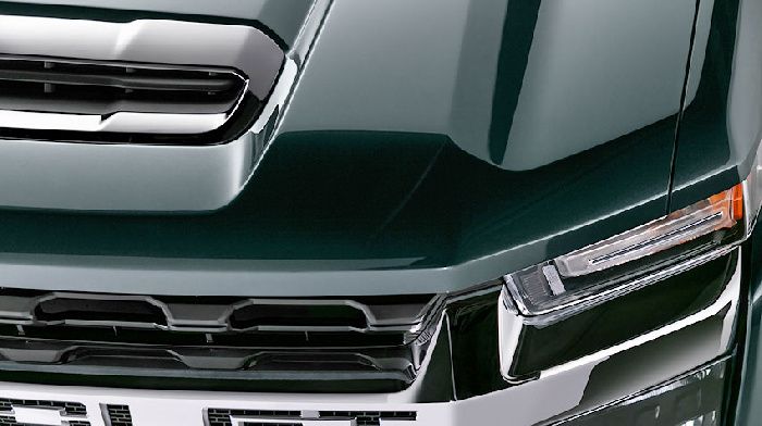Chevrolet gave the new full-size pickups Silverado HD face