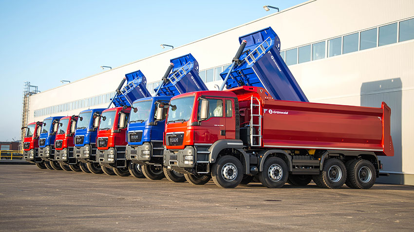 MAN + Grunwald = Russian construction dump truck
