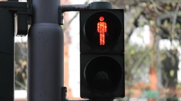 Red light for pedestrians can limit 45 seconds