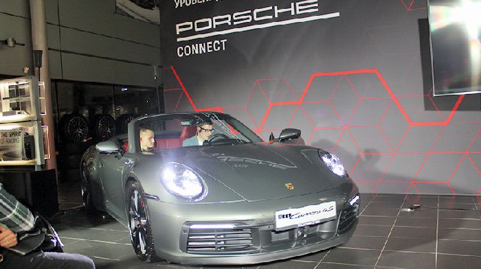 PORSCHE CONNECT discussed the trends in the global automotive industry