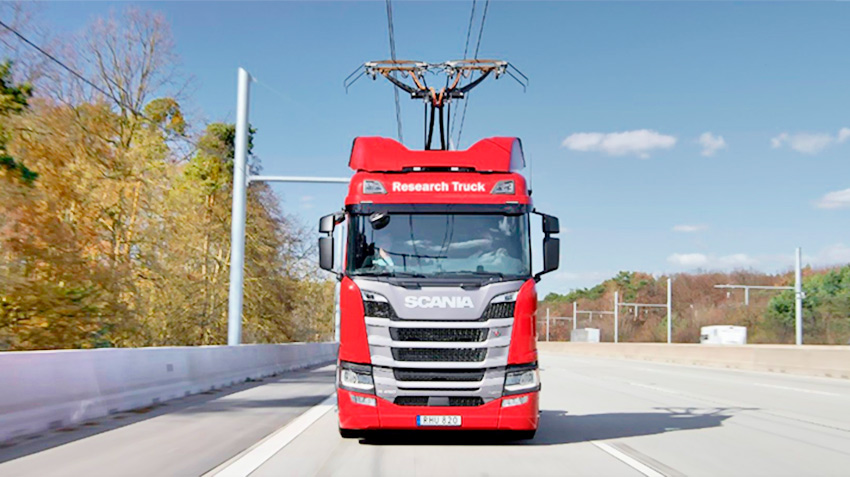 Scania will test 15 hybrid trucks with pantographs on the eHighway