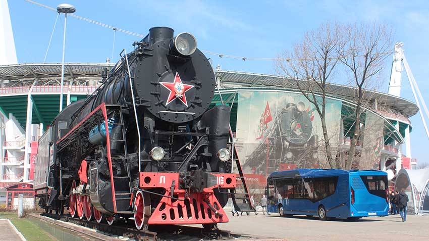 Footballers "Locomotive" selected "Volgabus"