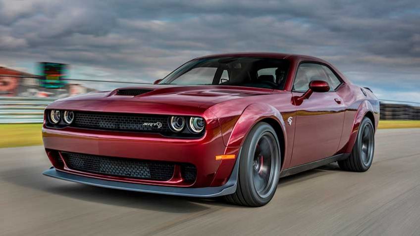 Dodge Challenger SRT Hellcat was introduced in version Widebody
