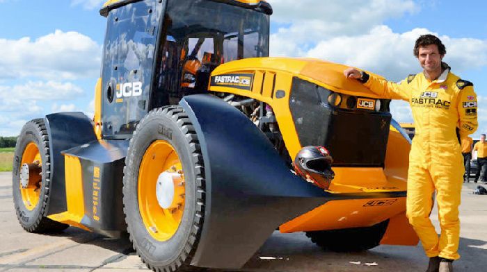 Tractor JCB has broken the 100-mile threshold speed