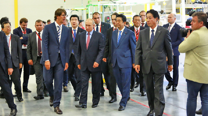 Putin and Abe opened a plant producing engines Mazda