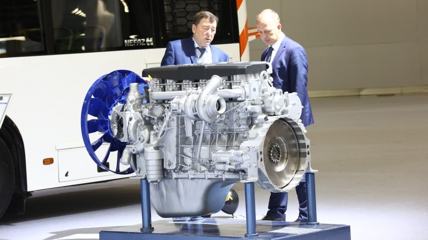 KAMAZ started to produce inline "six"