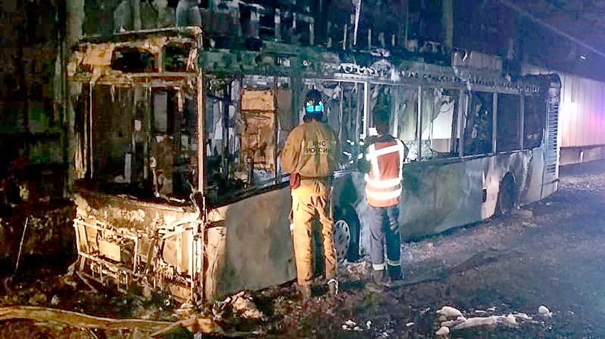 In the tunnel of Moscow burned bus