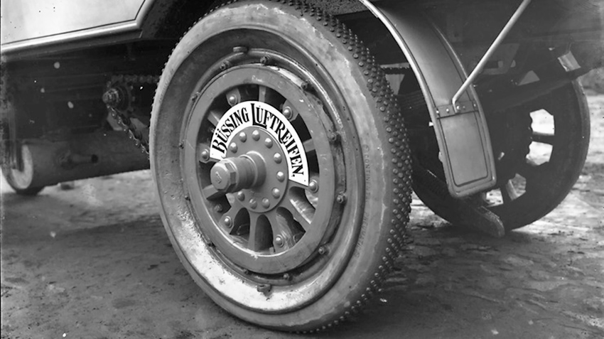 One of the fathers, "Brunswick lion" MAN is 175 years old