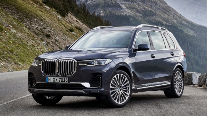 New flagship crossover BMW X7 will soon get to Russia