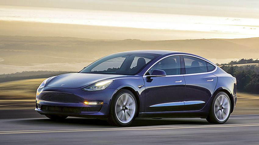 Elon Musk presented the Tesla Model 3