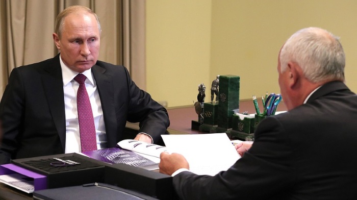Putin asked to develop the serial production of cars of "Cortege"
