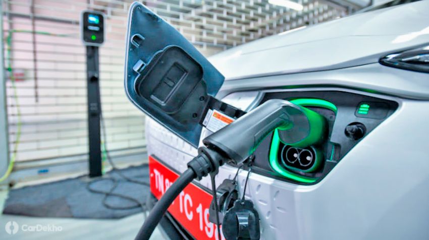 India reduced taxes on electric vehicles and chargers