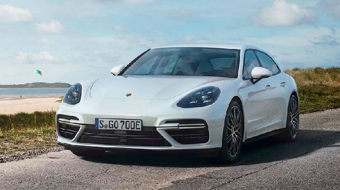 The model Porsche Panamera Turbo S E-Hybrid, Sport Turismo has become the most expensive in the line