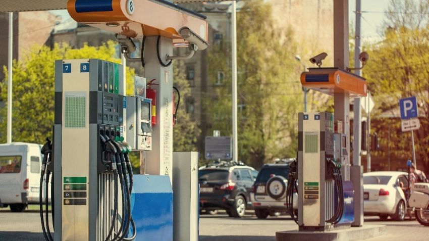 Russia entered the top ten countries with cheapest petrol