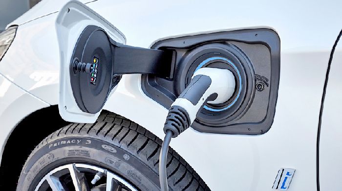 Elektromobil – Yes, Yes, Yes! Diesel engine – no, no, no!