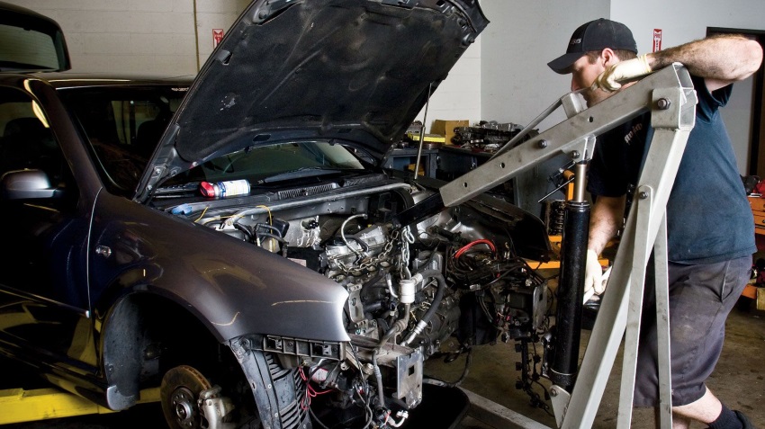 Traffic simplifies the installation of the new motor and allows to put on the account cars with electronic PTS