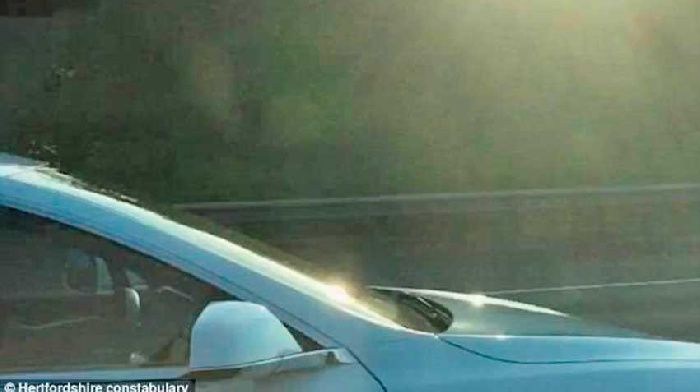 The British deprived of the rights to 1,5 years for their boundless confidence in the autopilot Tesla