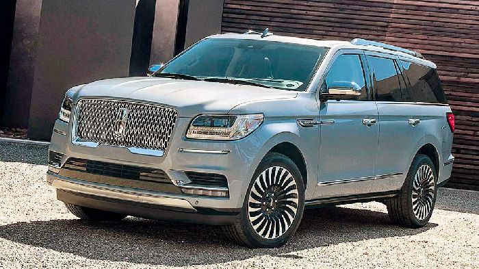Lincoln Navigator 2018 – big, bombastic and entirely new