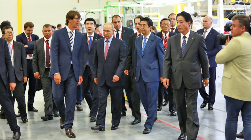 Putin and Abe opened a plant producing engines Mazda