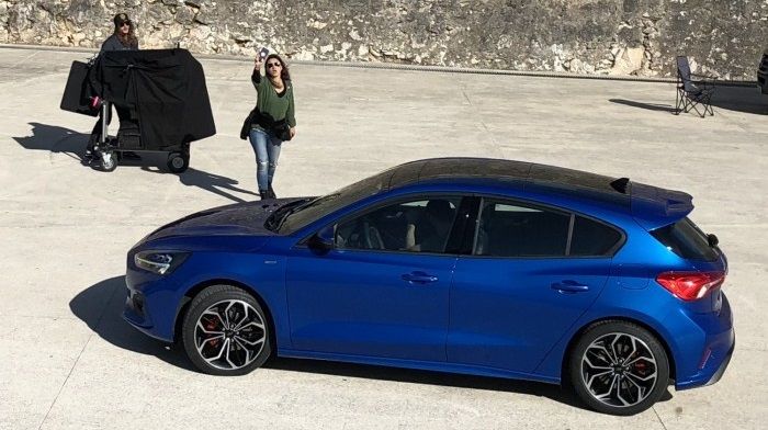 Next Ford Focus was spotted on the beach of Portugal