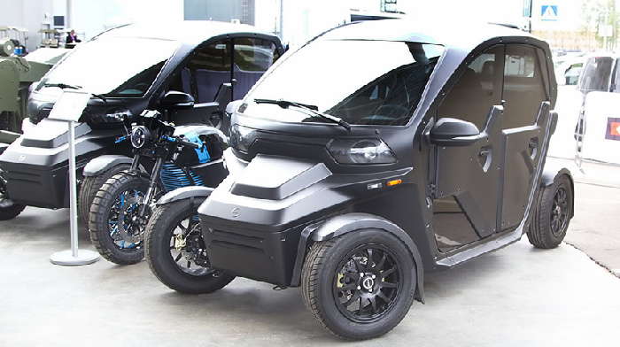 On the Army-2019 showed electric cars, "OVUM" and "Ant"