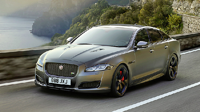Jaguar XJR575 2018 – a very fast cat