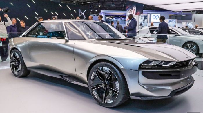 Peugeot e-Legend: one of the most striking concepts Paris