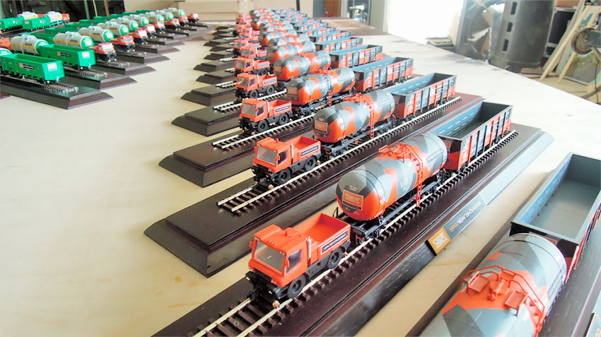 Locomobile TMB-2 admitted to the steel trunks