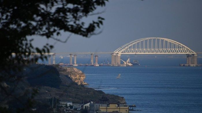 The span of the Crimean bridge fell into the water