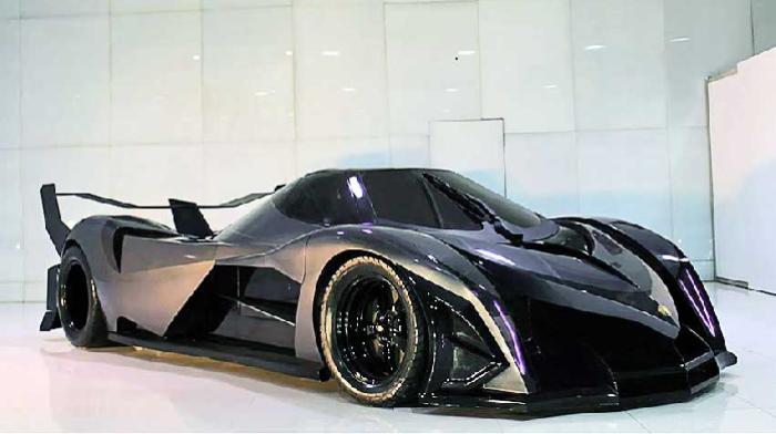 In Dubai, presented a 5,000-strong supercar