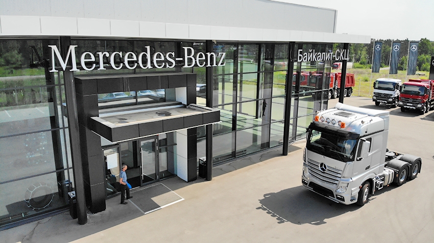 Mercedes-Benz has presented in Russia the most powerful truck Actros LS 2663