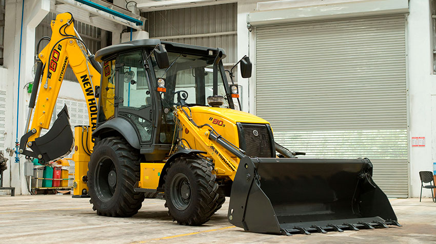 The Russian premiere of New Holland B80B