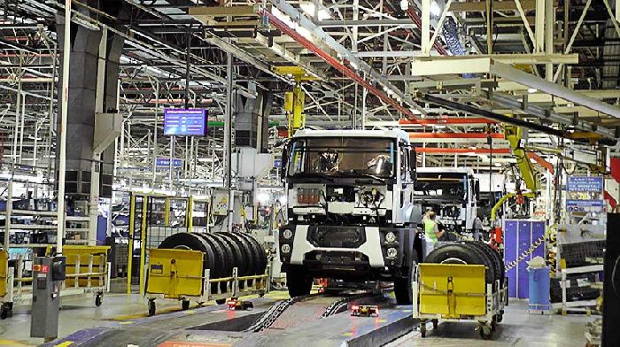 Ford trucks saw the plant face