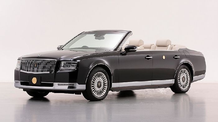 Japanese Emperor Naruhito will go to the coronation in an open Toyota Century Convertible