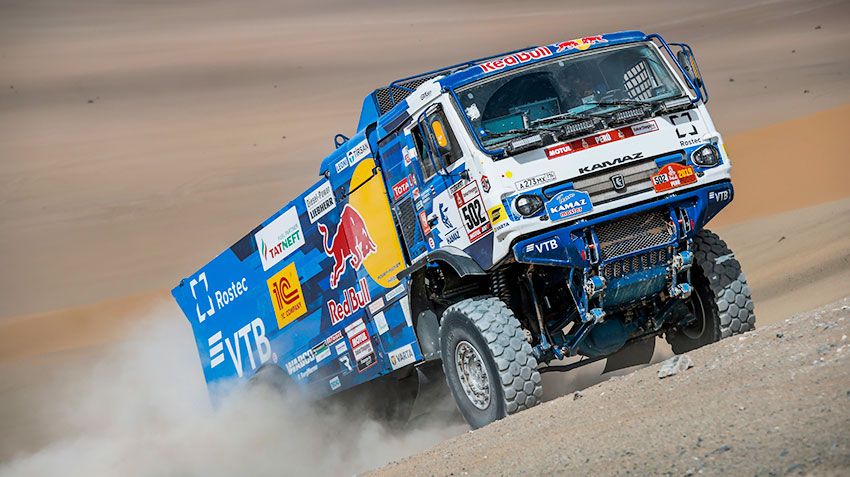 On "Dakar-2019" the team "KAMAZ-master" has lost two military trucks