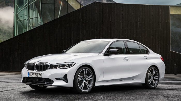 A new "Troika" BMW: lighter, lower, smarter