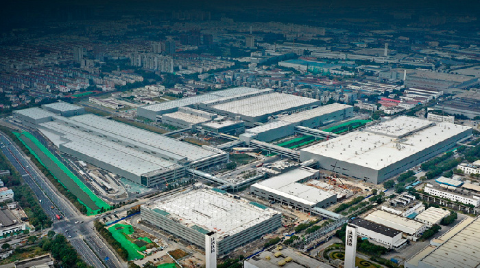 Volkswagen has launched in China a plant for the production of electric cars and hybrids