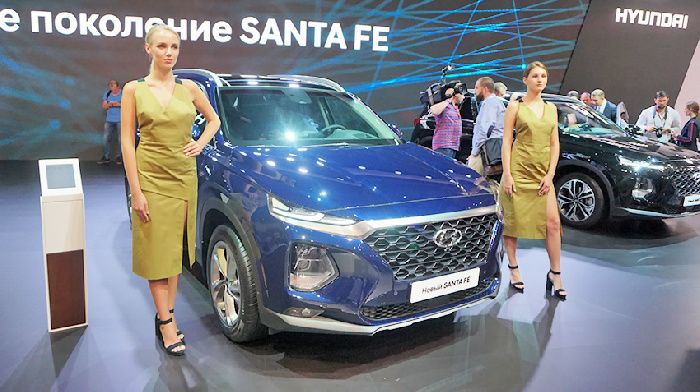 Sales of passenger cars and LCVs in February slid by 3.6%