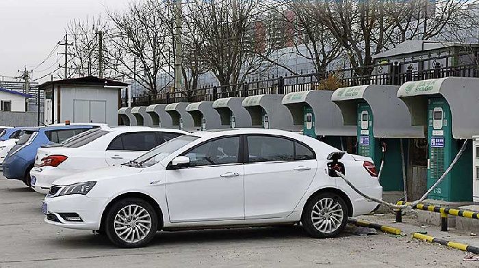 The Chinese market electric cars and hybrids grew in 2017 by 1.5 times
