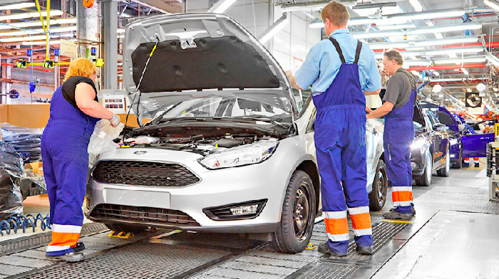 Ford Motor will announce tomorrow about the fate of two of its plants in Russia