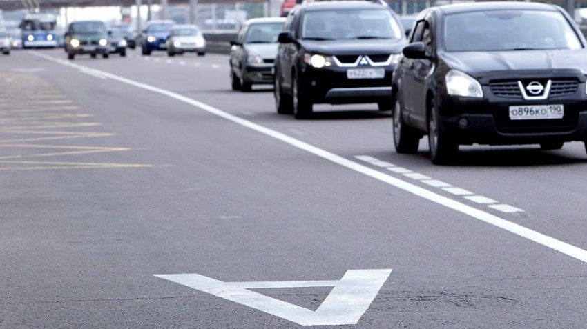 The lanes of Moscow will start up double-Decker buses and utility vehicles