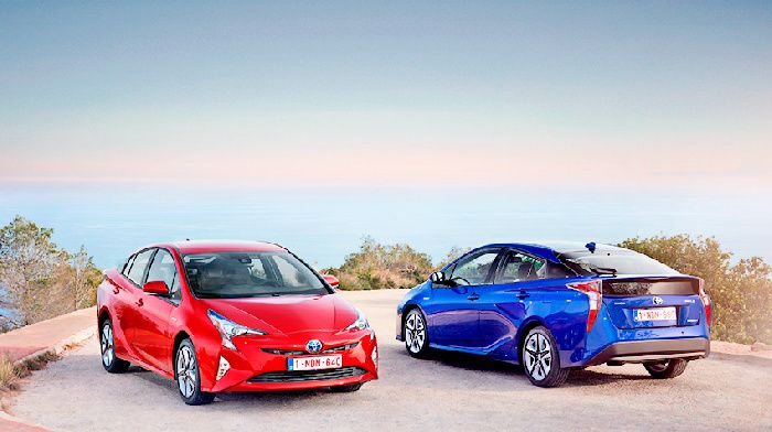 Toyota recalls hybrid Prius worldwide