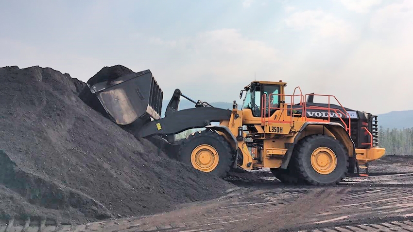 In Russia received the first wheel loaders Volvo L350H