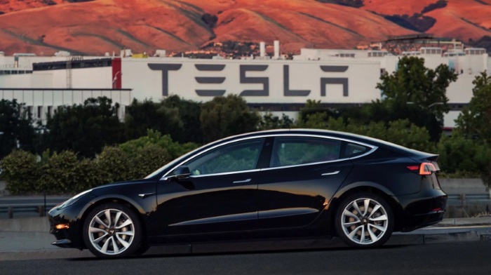 All-wheel drive Tesla Model 3 will be faster than BMW M3